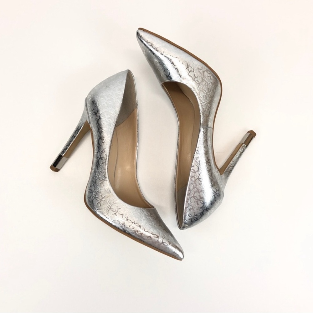 Guess Babbitta Pumps